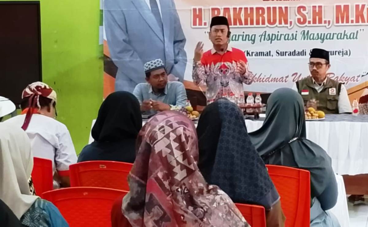 Warga Kramat Tegal Geram Jalan Penghubung Rusak, Minta Pemkab Segera Beton
