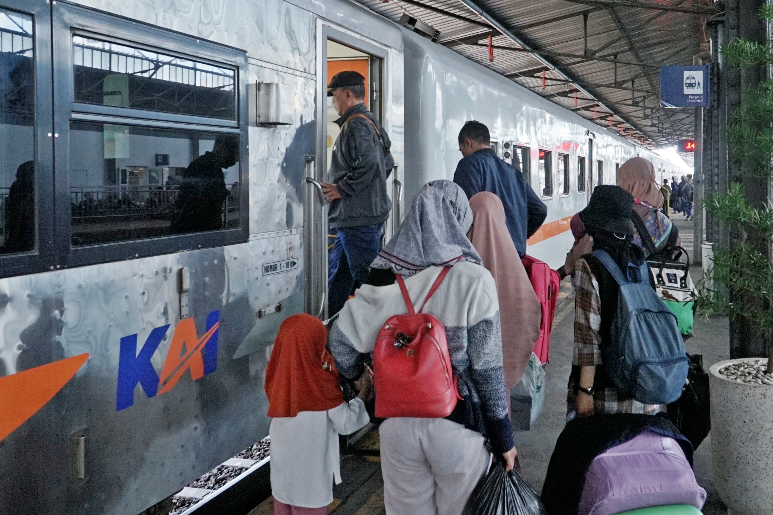 Libur Panjang Maulid Nabi 2024, 152 Ribu Tiket Kereta Api Ludes Terjual 