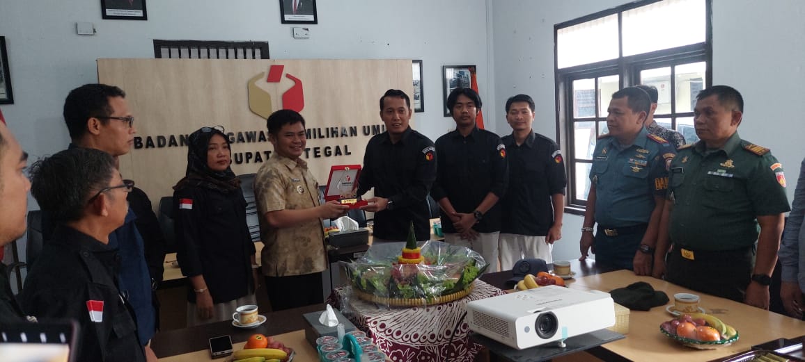 Curhat ke Bupati Tegal, Bawaslu dan KPU Kompak Mengadu soal Kantor