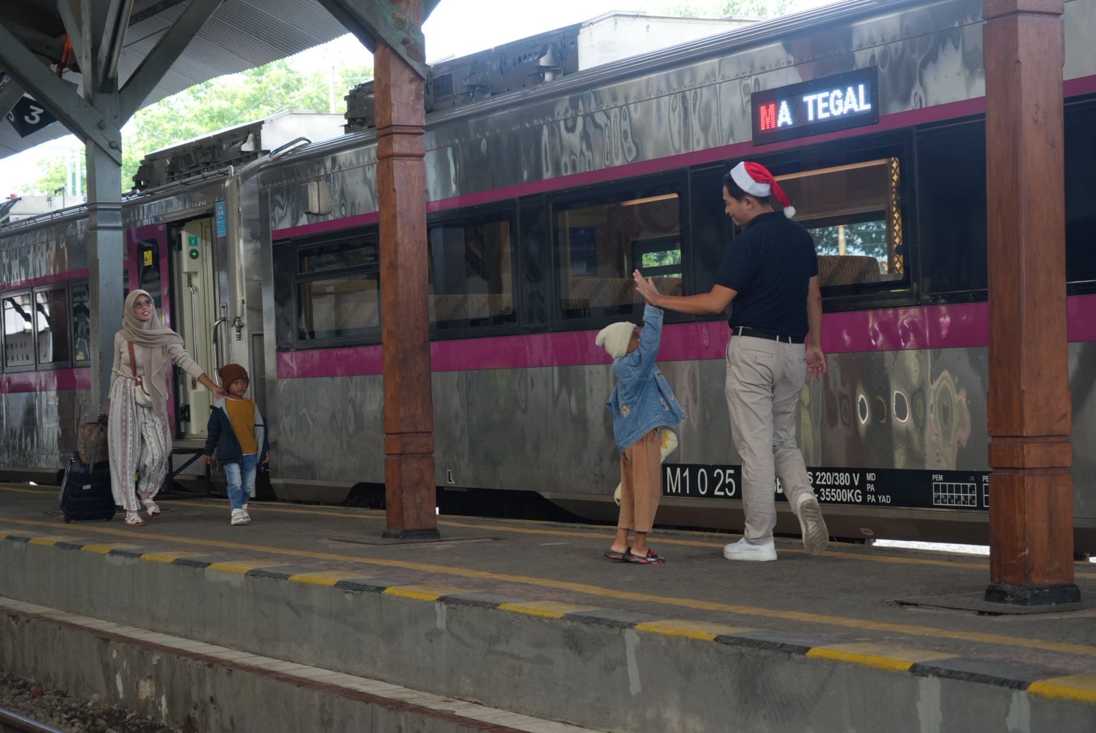 Malam Tahun Baru, Calon Penumpang Kereta Api Diimbau Datang Lebih Awal