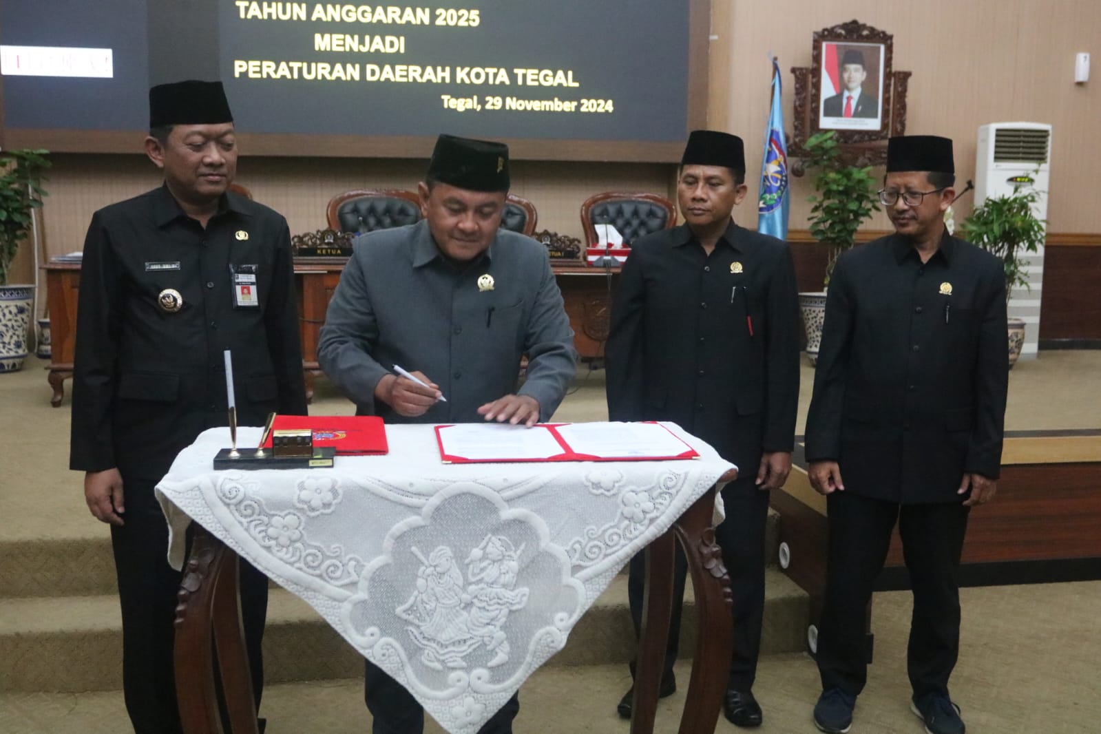 Pendapatan Daerah dalam APBD 2025 Kota Tegal Ditarget Sebesar Rp1,19 Triliun