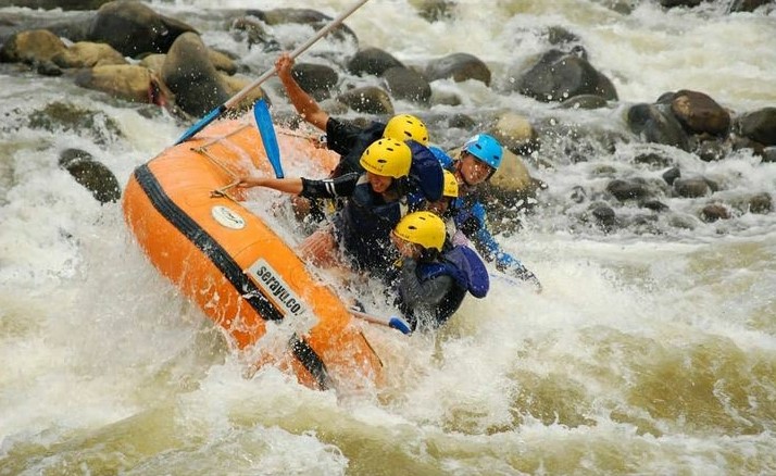 Wisata Ekstrim Arung Jeram Sungai Serayu, Berikut Tips dan Harga Tiketnya