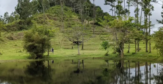 5 Rekomendasi Wisata Alam di Kebumen yang Wajib Kamu Kunjungi! Ada Sebuah Telaga yang Suasananya Damai