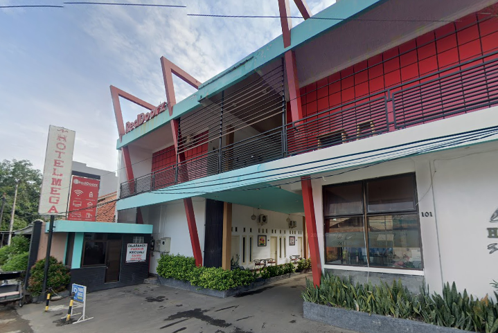 4 Daftar Hotel Murah RedDoorz Dekat Stasiun Cirebon, Kejaksan & Prujakan