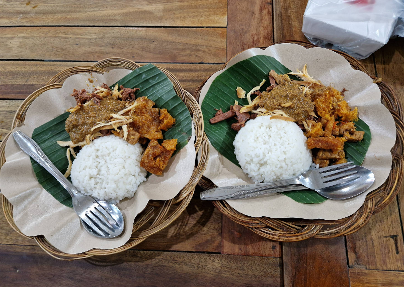 10 Wisata Kuliner di Jogja yang Wajib Dicoba: Enak, Murah, dan Instagramable