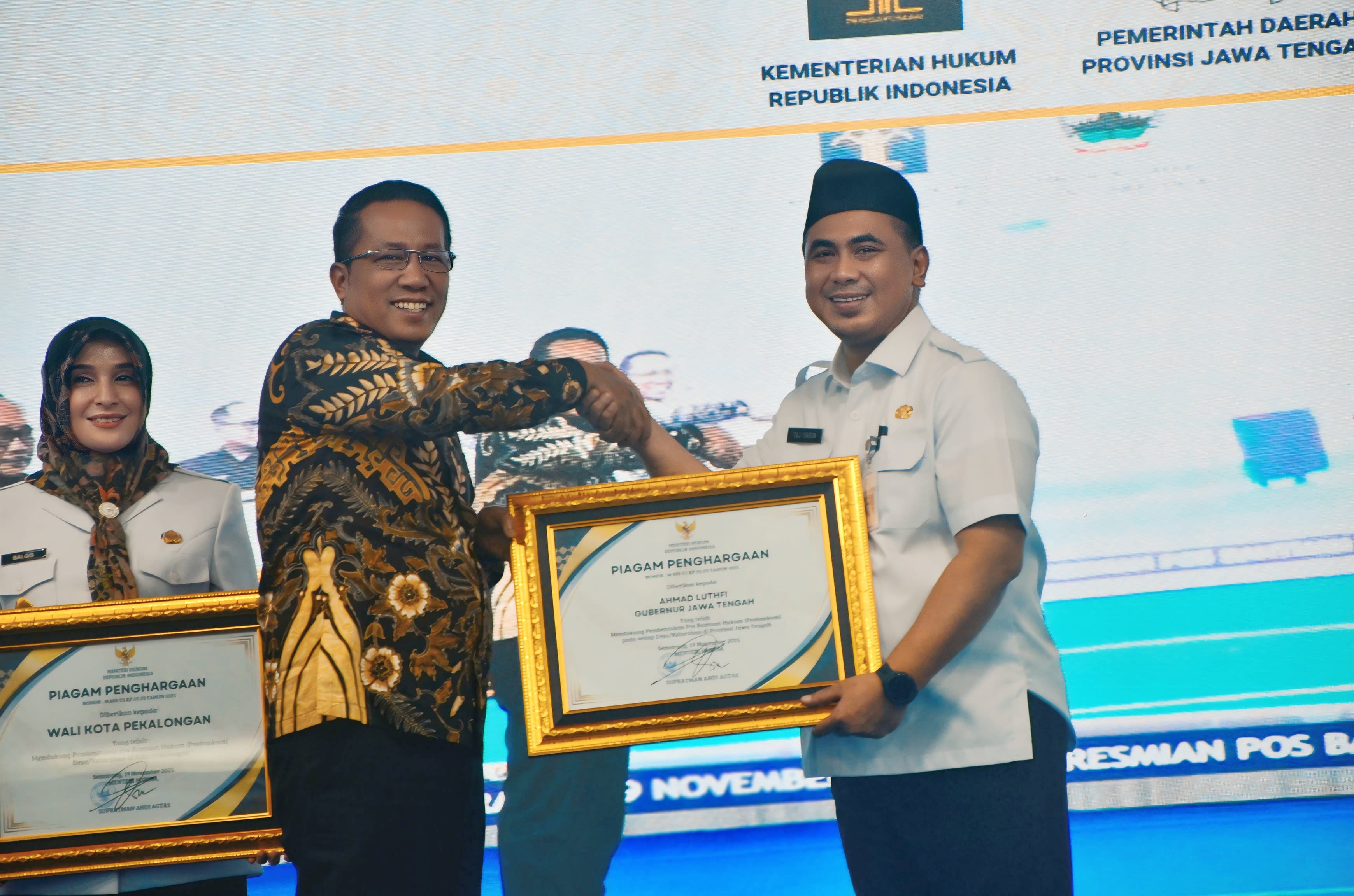 Selamat! Jawa Tengah Raih Rekor MURI usai Bentuk Posbankum Terbanyak  