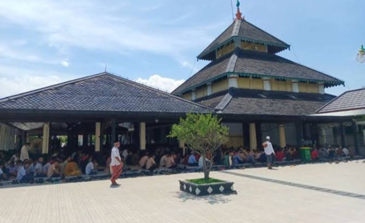 6 Fakta Menarik Masjid Agung Demak, Masjid Tertua di Pulau Jawa Saat Ramadhan