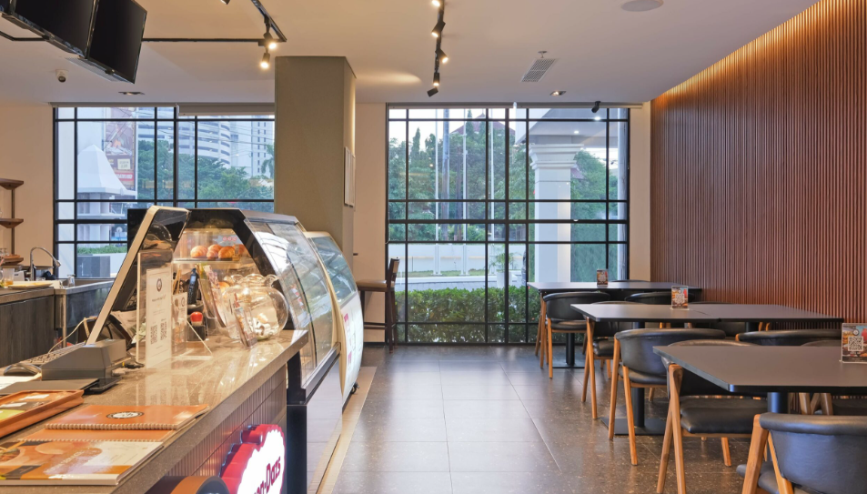 5 Kafe dengan Pemandangan Kota Semarang Terbaik untuk Santai