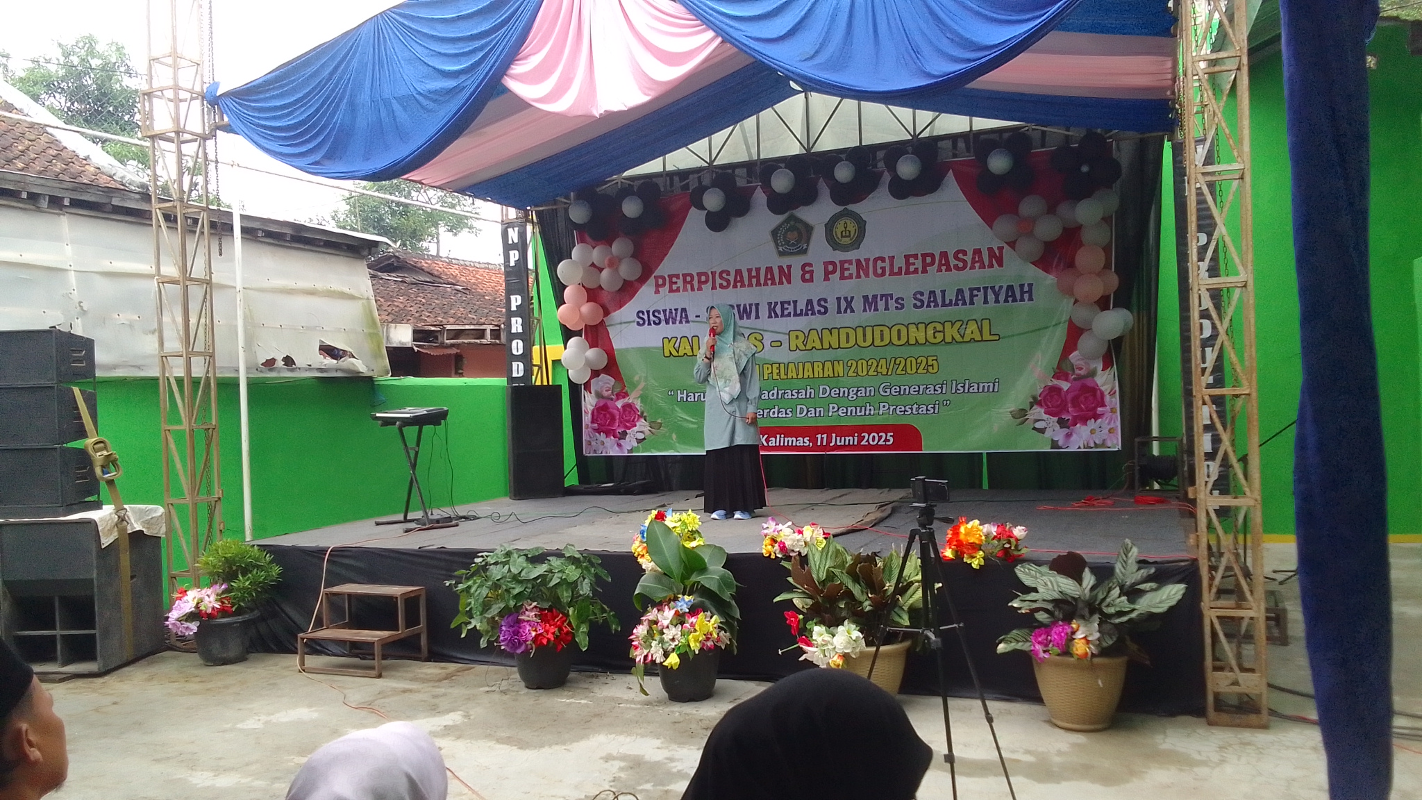 Pelepasan Siswa MTs di  Pemalang Berlangsung Penuh Haru dan Kehangatan