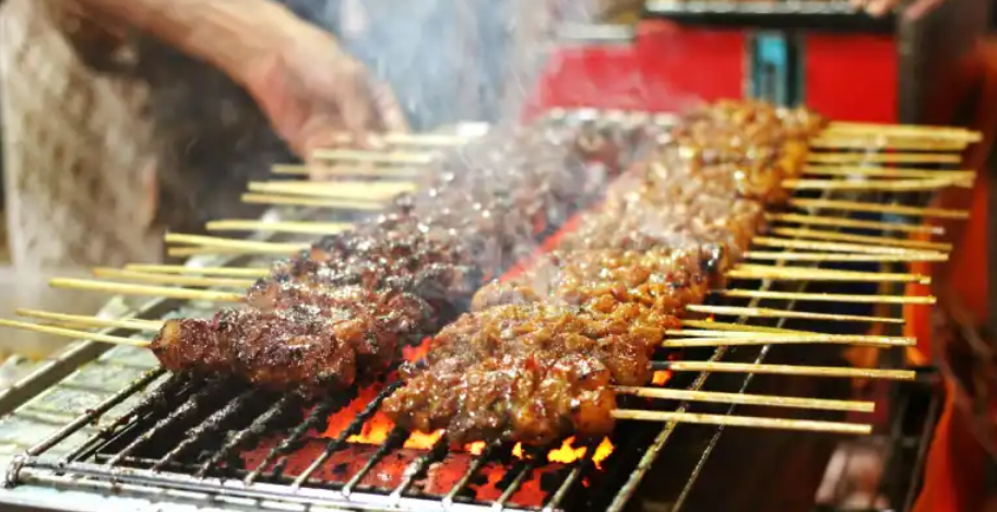Rekomendasi Warung Sate Terenak di Tegal Favorit Turis Lokal dan Mancanegara
