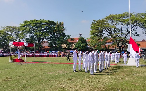 Kecamatan Talang Gelar Upacara HUT RI Ke-80