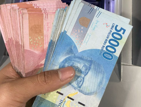 Bansos 2025 Cair Besar-besaran! Cek Nama Kamu Sekarang Sebelum Ketinggalan