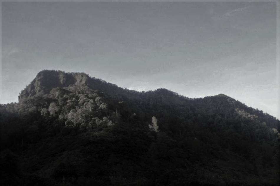 Misteri Batu-Batu di Gunung Sawal: Konon Lebih Usang dari Borobudur
