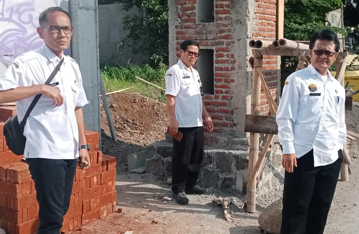 Terbentur Aturan, Pembangunan Gapura Desa Lebakgowah Kabupaten Tegal Dihentikan