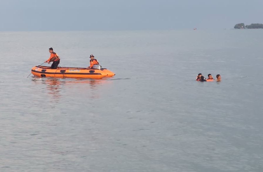 Kapal Jukung Tenggelam di Perairan Tegal,  Satu Orang Belum Ditemukan