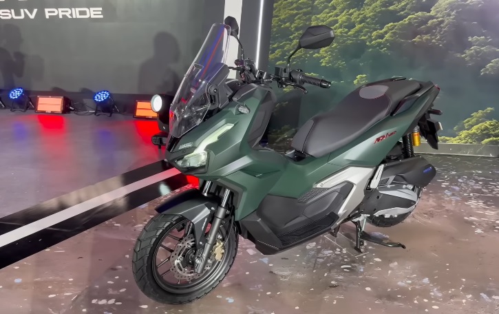 Sederet Fitur Touring Honda ADV 160 Paling Beda dari Skutik Lain