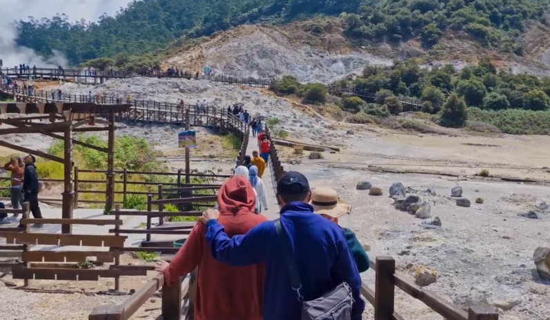 6 Destinasi Hits di Dieng Unik, Ada yang Bisa Kabulkan Harapan?
