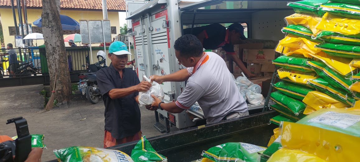 500 Paket Sembako Murah Dijual di 4 Titik Operasi Pasar Kabupaten Tegal, Harganya Cuma Rp85 Ribu  