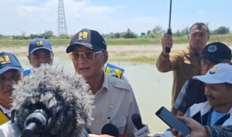 Dicek Menteri PU, Penanganan Segera Dimulai Tanggul Sungai Babakan