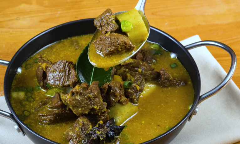 6 Rekomendasi Tempat Makan Legendaris Cirebon yang Masih Murah!