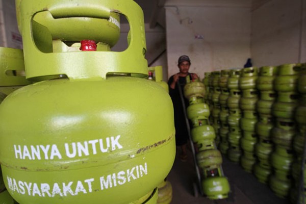 Gas Elpiji 3 Kg Langka, Netizen Kesal: Jadi Susah Begini Bu Abis Disidak Ibu 