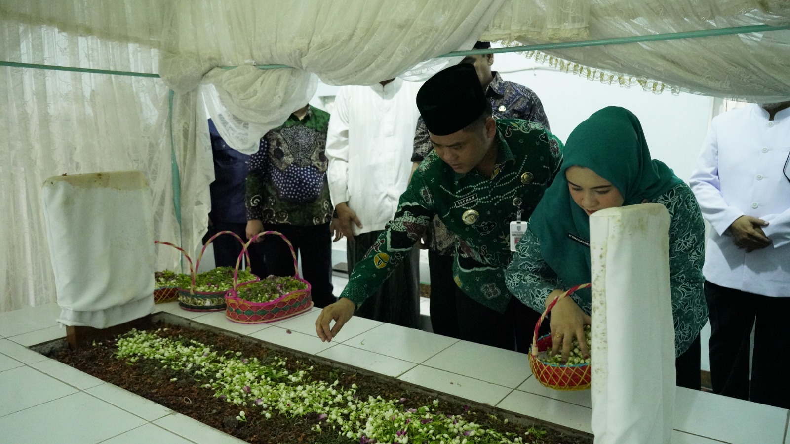 Peringatan Hari Jadi ke-424 Kabupaten Tegal, Bupati Pimpin Ziarah ke Makam Ki Gede Sebayu  