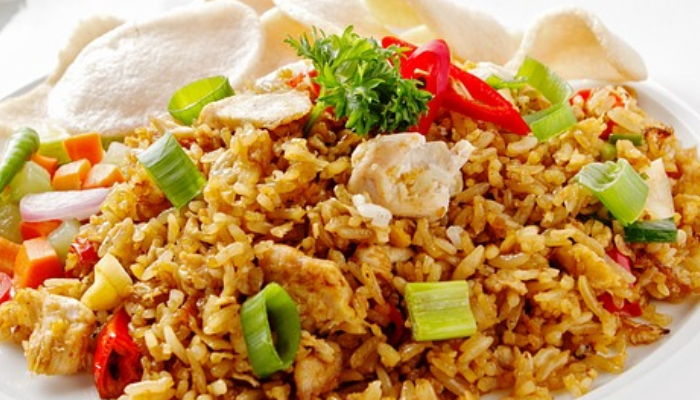 Nikmat Nasi Goreng Spesial, Cobain Resep dan Cara Mudah Membuatnya Berikut Ini