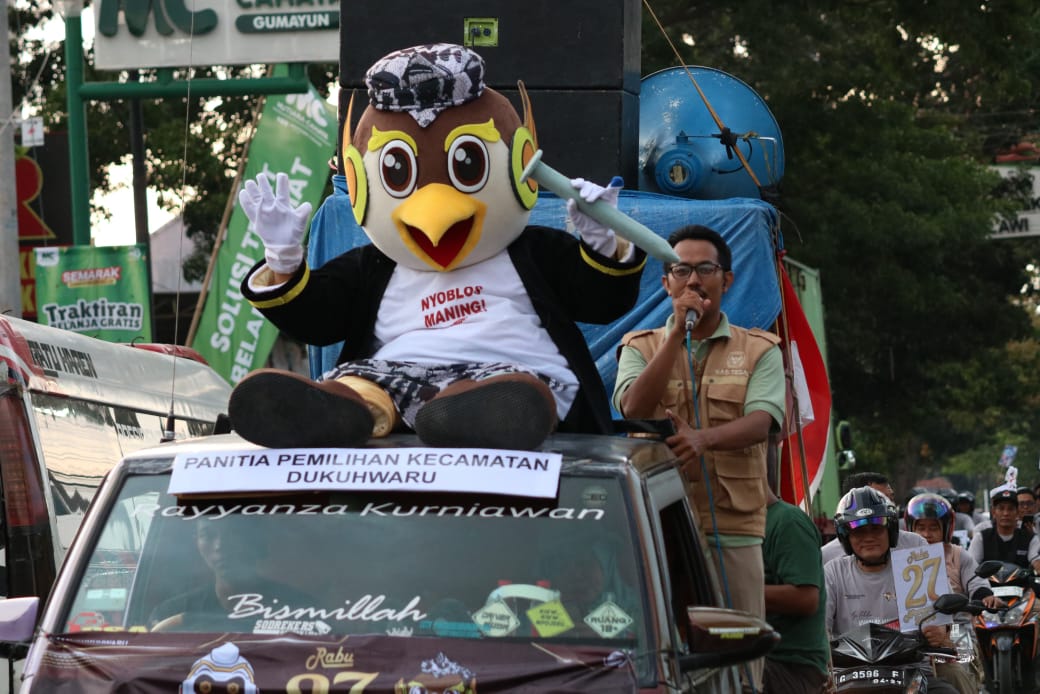 Unik! Maskot Pilbup Tegal si Jakra Dikirab Keliling Desa, Mulai dari Kecamatan Dukuhwaru  