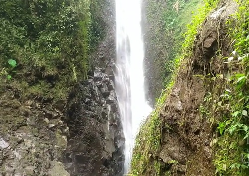 Destinasi Wisata Alam Curug Cantel Tegal, Salah Satu Air Terjun Populer untuk Melepas Penat