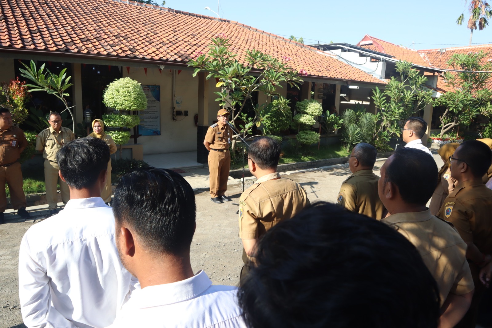 Pasang Badan, Pj Bupati Brebes Ingatkan ASN Harus Netral dan Hati-hati saat Bermedsos