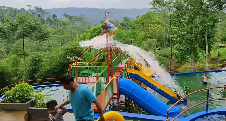 5 Tempat Wisata Air di Batang Fasilitas Lengkap dan Seru