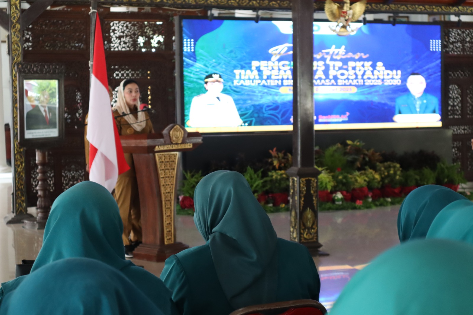 Lantik Pengrus TP PKK, Ini Pesan Bupati Brebes Mitha