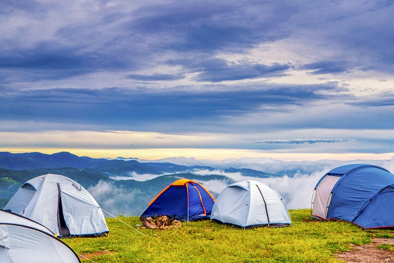 Pengalaman Camping di Gunung Prau, Spot Sunrise Terindah di Jawa Tengah