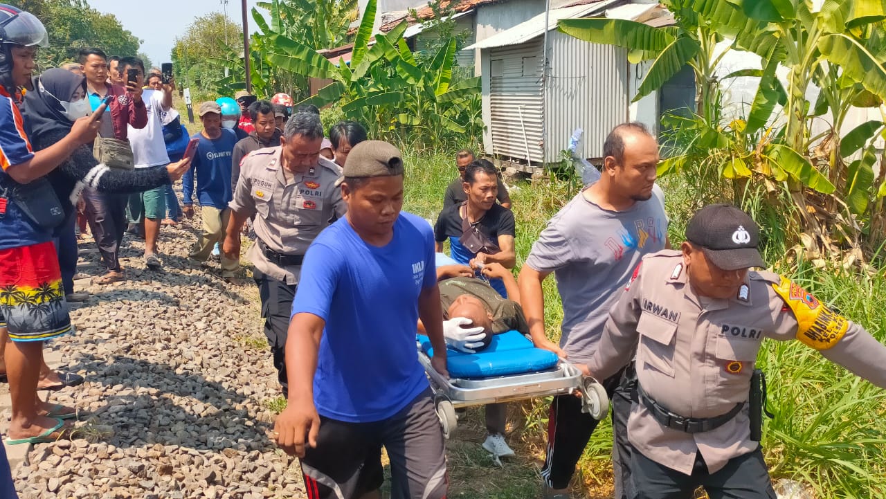 Nyawa Warga Procot Tegal Nyaris Melayang Terserempet KA Joglo Semarkerto, Begini Kronologinya