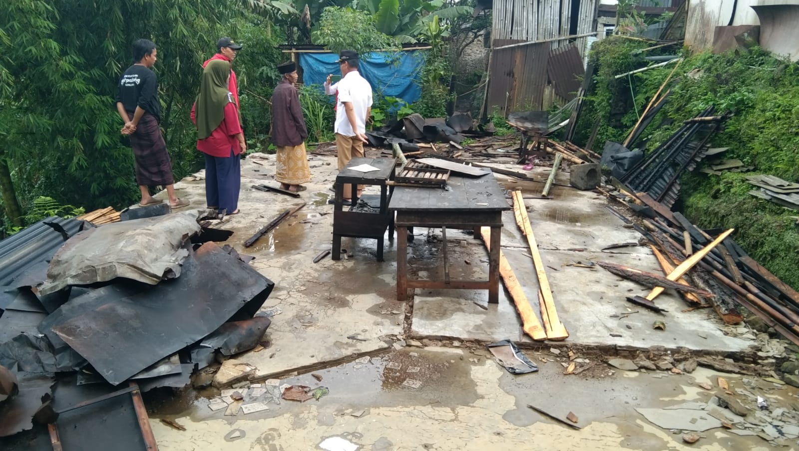 Longsor Bumijawa Tegal: Dua Rumah Warga Ambruk, Kerugian Capai Puluhan Juta Rupiah