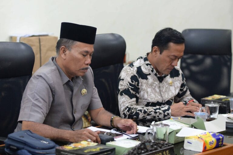 Tingkatkan Daya Saing Industri Kabupaten Tegal, Raperda Perindustrian dan Perdagangan Dibahas 