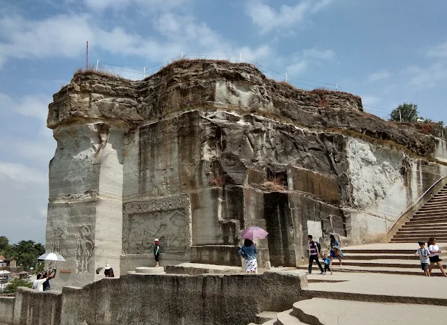 15 Wisata Murah dan Indah di Semarang, Solo dan Jogja untuk Liburan Hemat