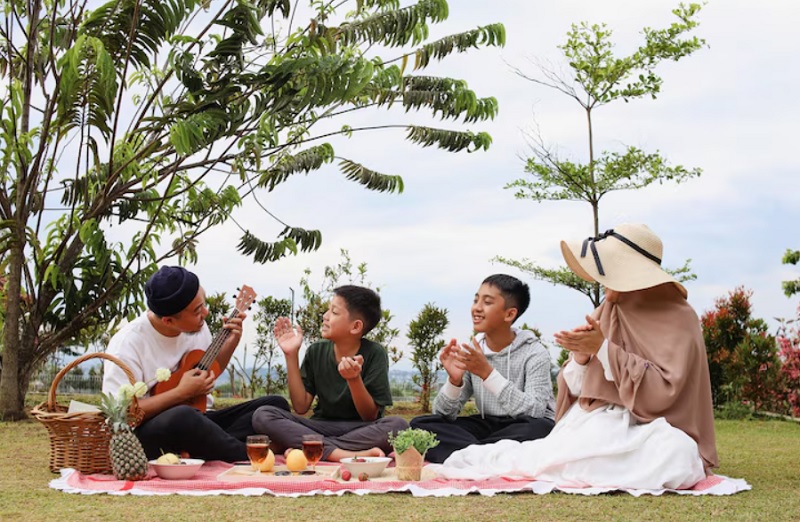 6 Tempat Piknik Sederhana di Tegal dengan Pemandangan Cantik