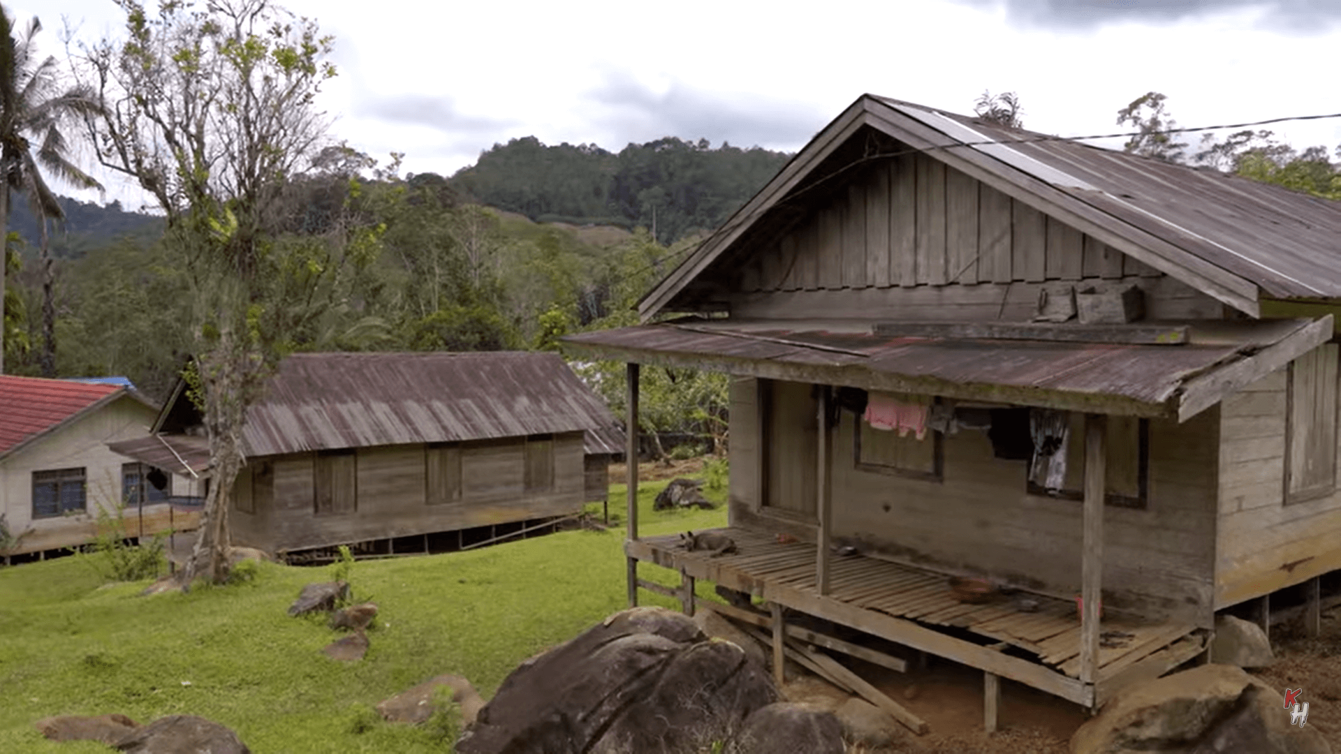 Jejak Peradaban Tradisional, 4 Perkampungan Unik Ini Masih Dijaga Suku Aslinya