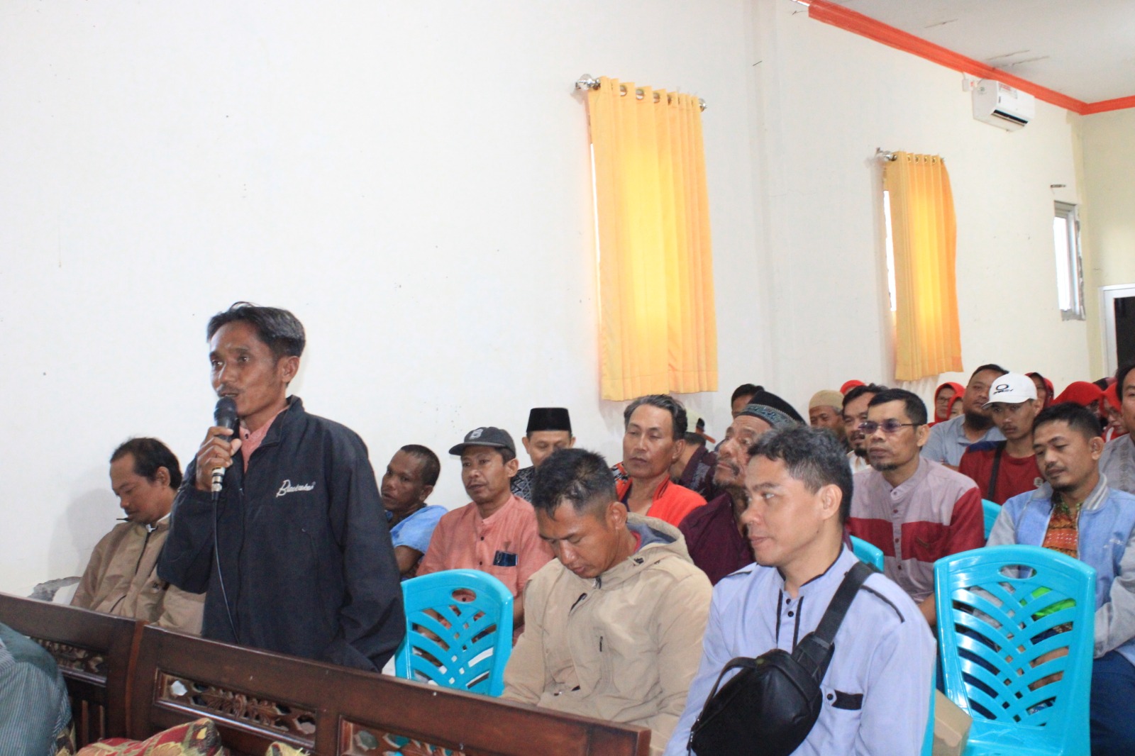 Pria di Kabupaten Tegal Kesulitan Kerja, Warga: Bingung Mau Kerja Apa 