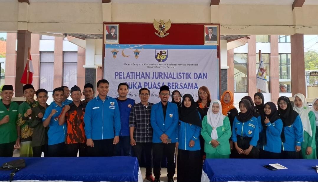 Ngabuburit Asik Ala KNPI Tegal Selatan, Tunggu Beduk Maghrib Sambil Berlatih Membuat Berita