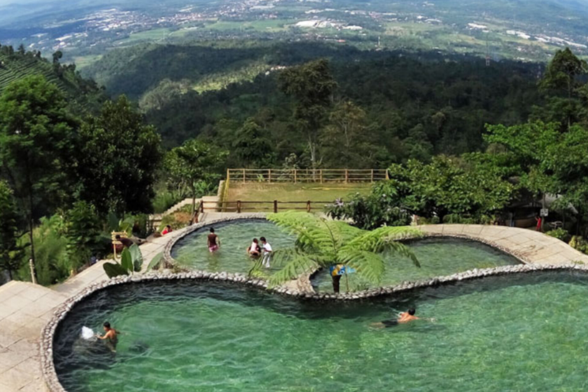 8 Tempat Wisata di Semarang yang Wajib Dikunjungi, Nomor 1 Pemandangannya Bikin Takjub!