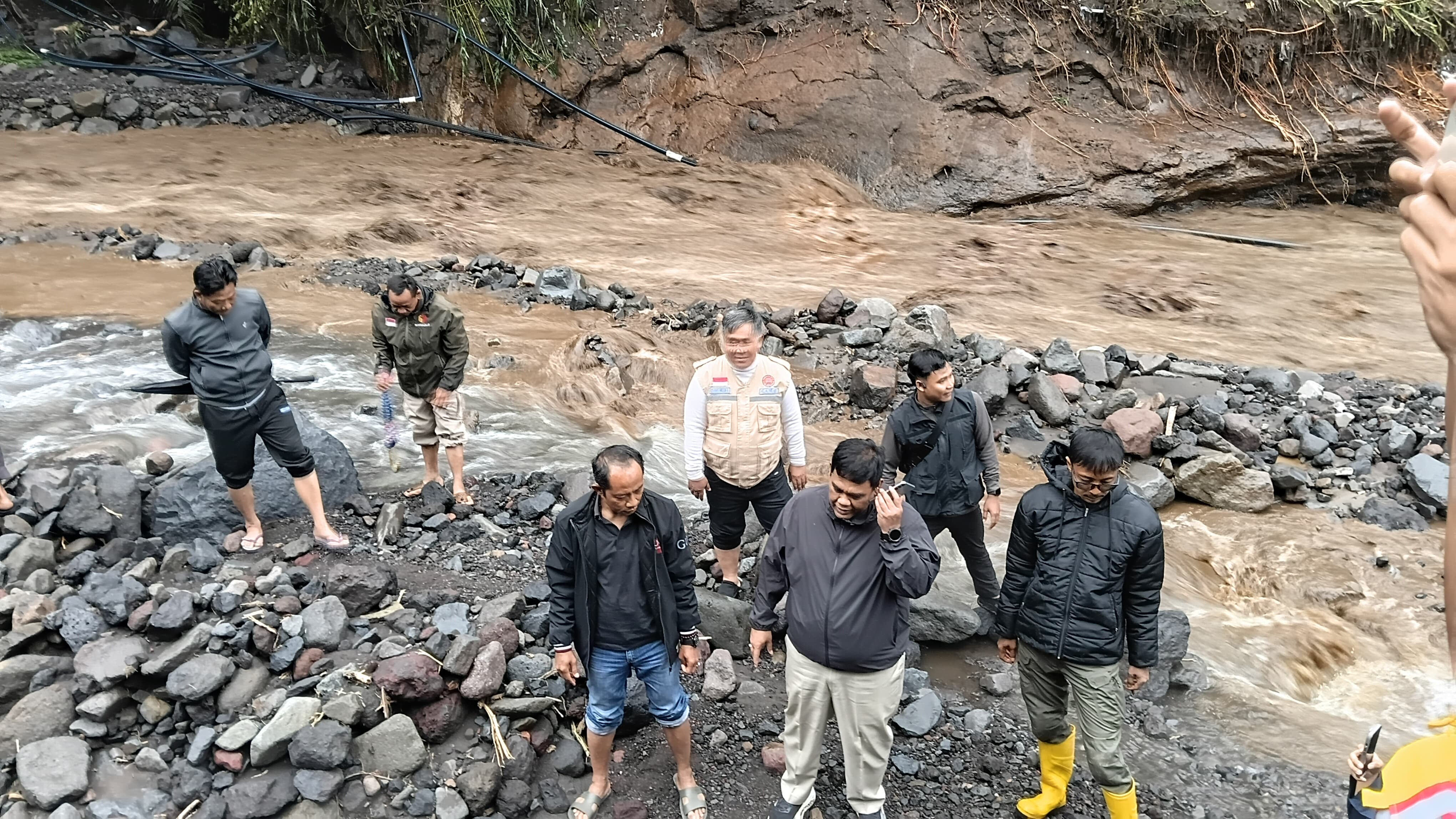 Dampak Banjir Bandang Guci, Pemkab Tegal Tutup Sementara Pancuran 13 dan 5