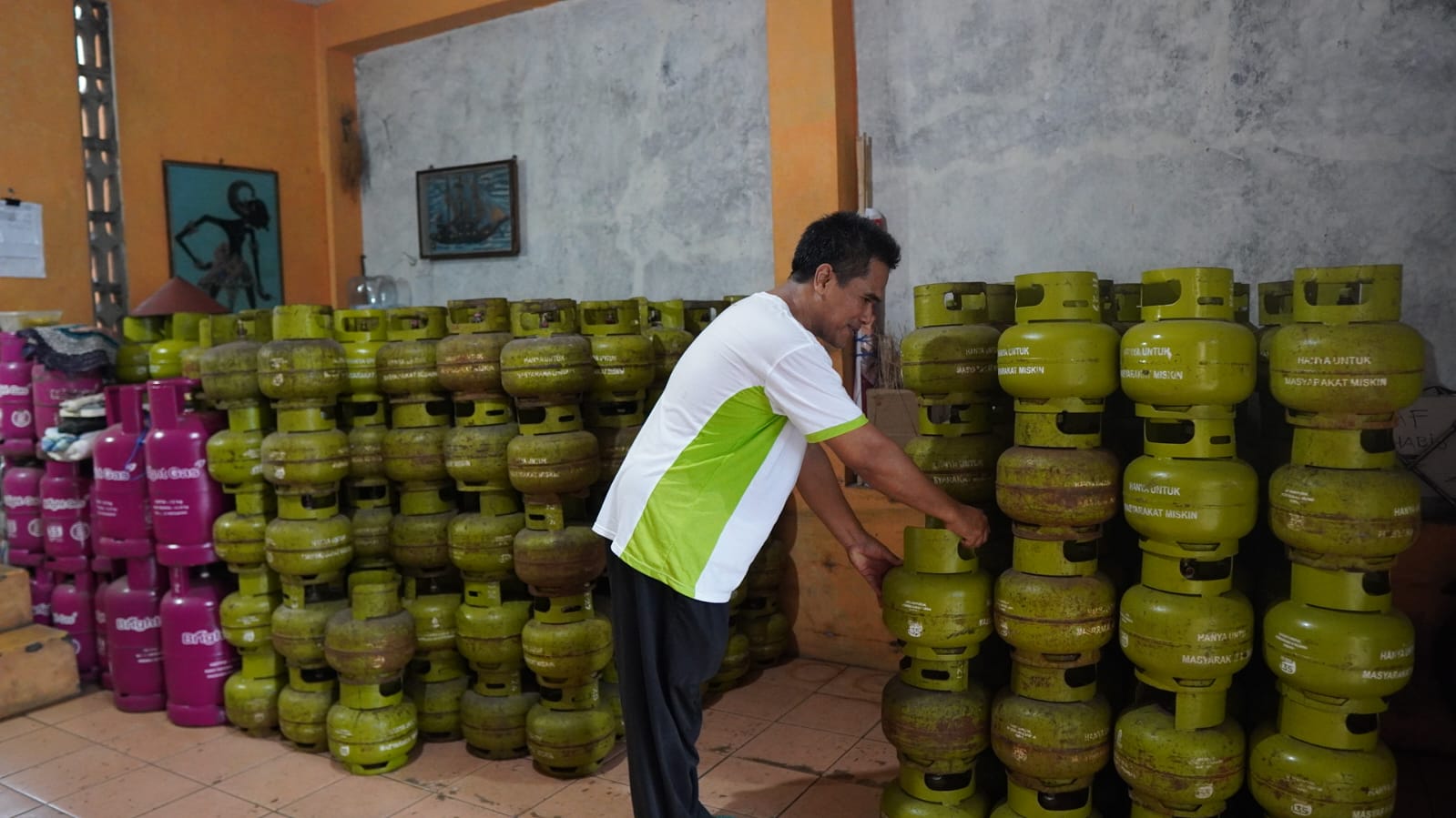 Sudah Berlaku! Sekarang Beli Elpiji 3 Kg di Kabupaten Tegal Harus Pakai NIK KTP dan KK