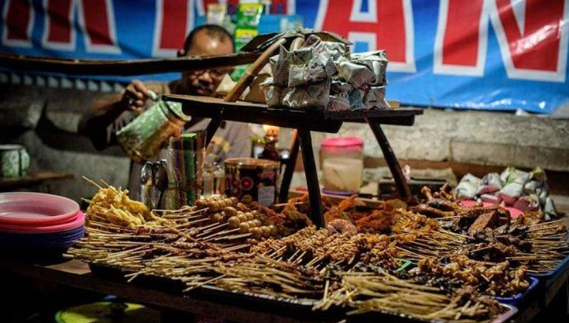 Lapar Tengah Malam? Ini 5 Rekomendasi Tempat Kuliner Malam Enak Purwokerto yang Masih Buka!