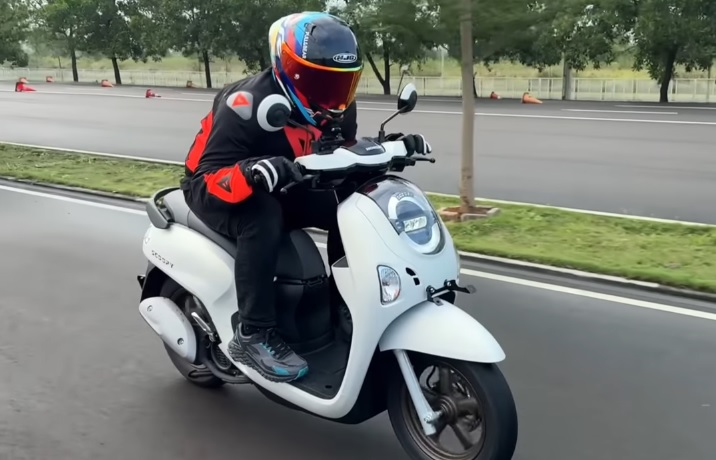 5 Keunggulan Honda Scoopy 2025 yang Pas Buat Anak Muda,Teknologi Modernnya Paling Diburu