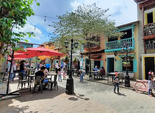 4 Spot Foto Terbaik ala Eropa di Semarang 2025, dari Kota Lama hingga Dusun Semilir