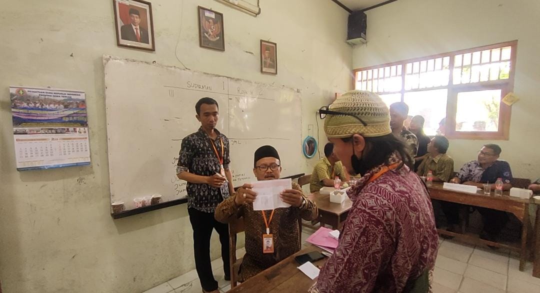 Unik! Pemilihan Ketua RW di Pasarbatang-Brebes Dikemas Serasa Pemilu