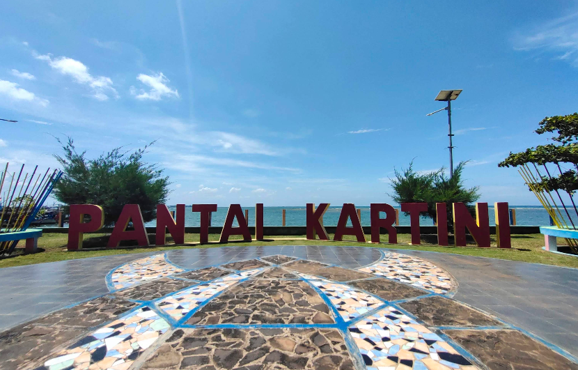 Gak Usah ke Bali, Ini 10 Pantai di Jepara dengan Sunset Romantis untuk Liburan Berdua