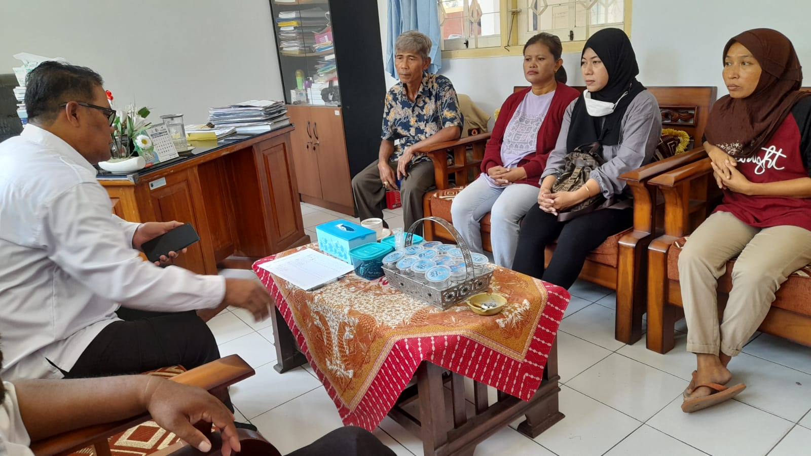 Sumur Bor Tak Keluar Air, Warga Nglurug ke Kantor Kelurahan